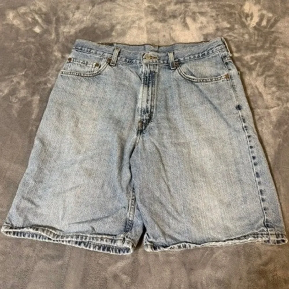 Levis 550 Mens Relaxed Fit Denim Shorts Light Wash Blue 36 Vintage Style 5455